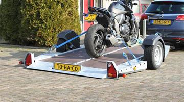 TOHACO Motorradtrailer - Luftgefederte und absenkbare Anhänger von TOHACO